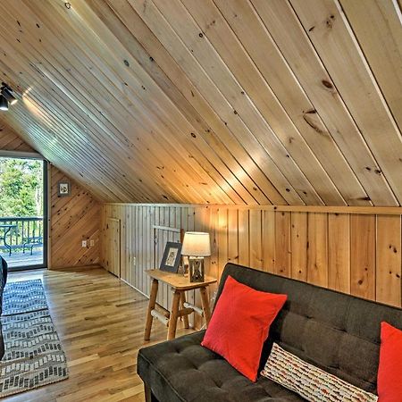 Riverfront Traverse City Cabin Fish, Kayak And Tube Exterior photo